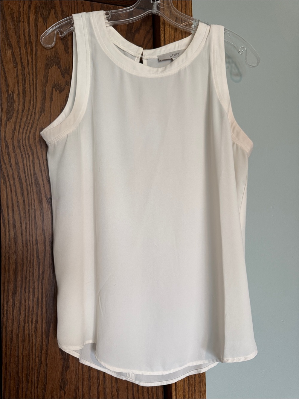 LOFT Ivory Sleeveless Crewneck tank blouse